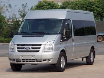 北京工廠職工團建與通勤擺渡班車租賃指南 明智選車，提升企業效能